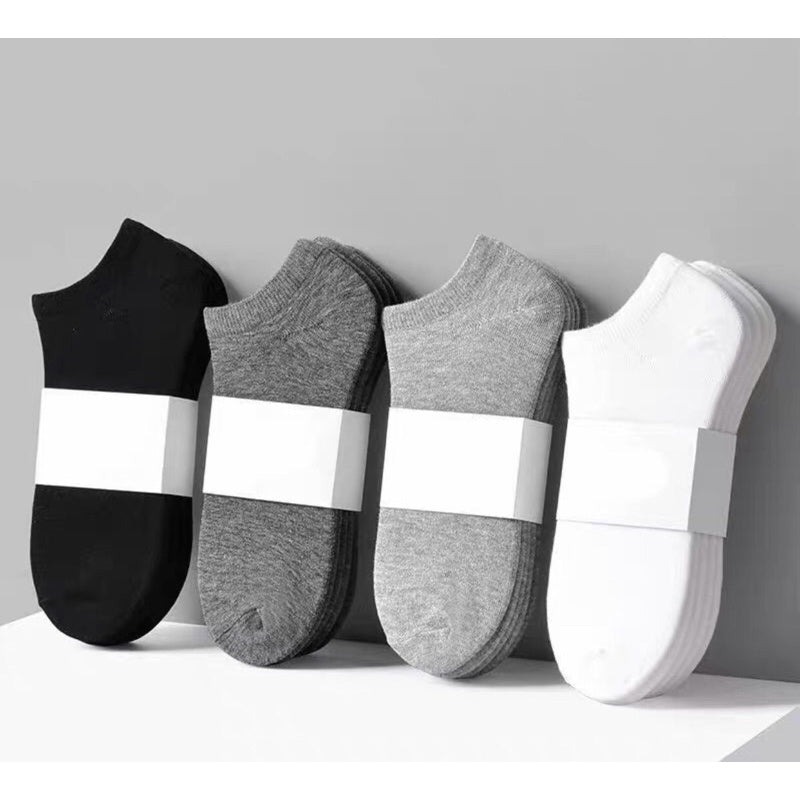 Atmungsaktive Socken aus importiertem Stoff